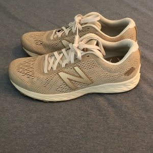 New Balance Arishi lightweight running shoe